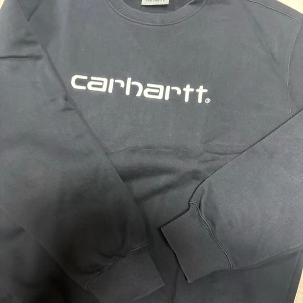 칼하트 wip 맨투맨 블랙