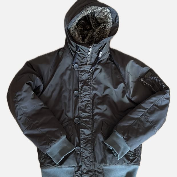 돌체앤가바나 n2b 봄버 패딩 46사이즈