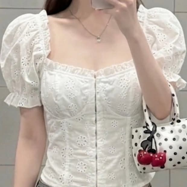 발레코어 퍼프 블라우스