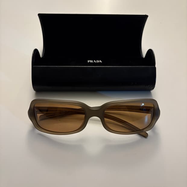 프라다 Prada 선글라스