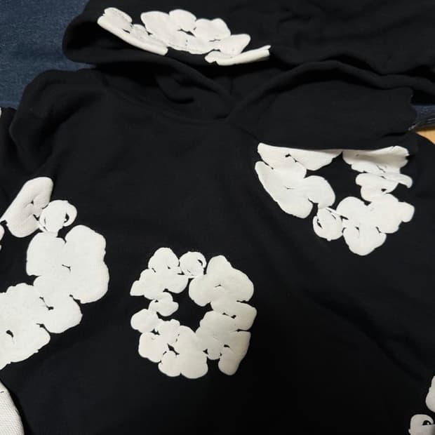 데님티어스 후드티