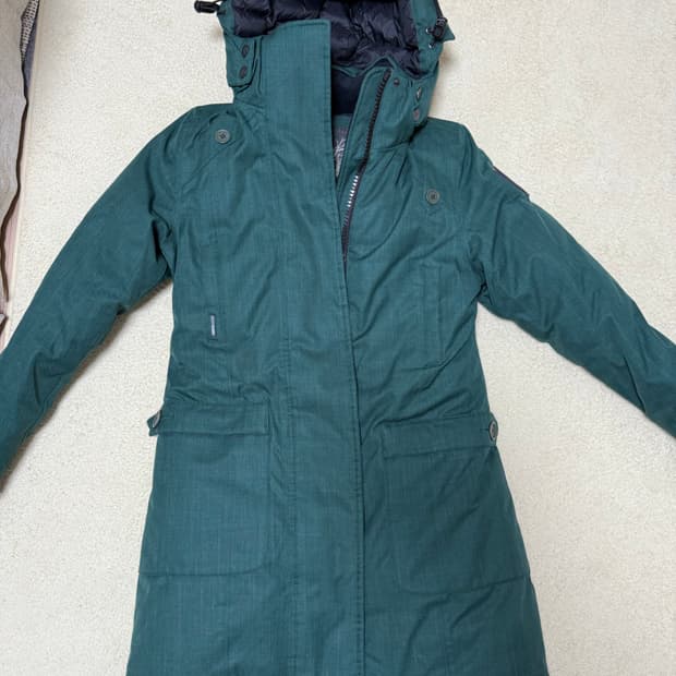 노비스 메리데스 롱패딩