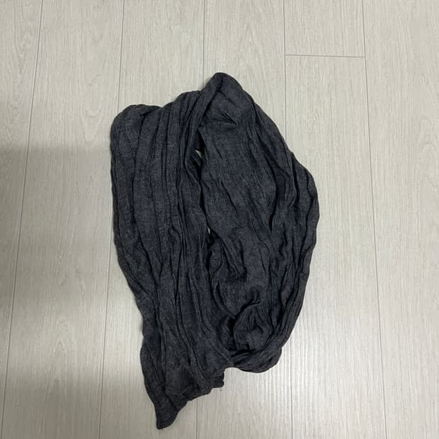 차콜 머플러
