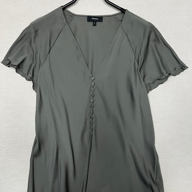 Theory 실크 블라우스