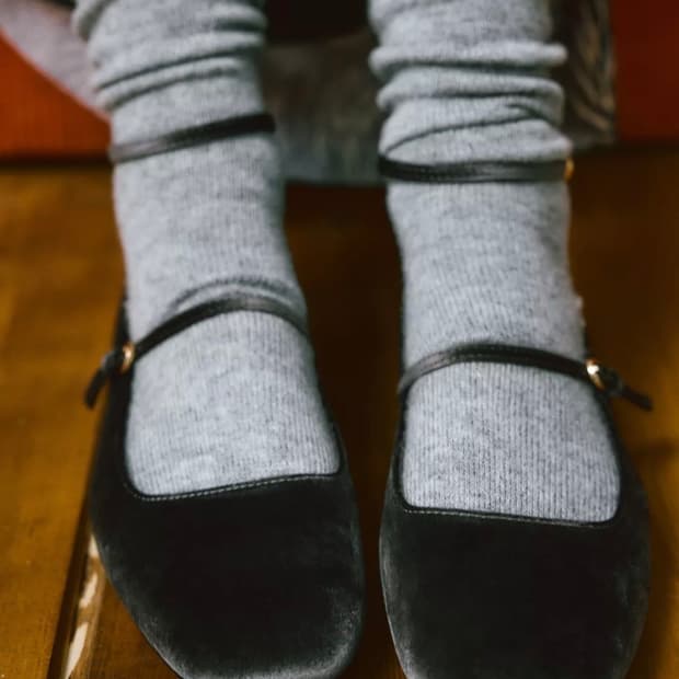 자라 벨벳 스트랩 발레리나 플랫슈즈