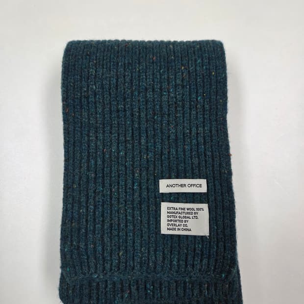 어나더오피스 머플러 그린