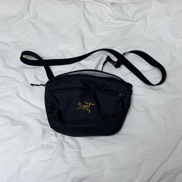 아크테릭스 맨티스 2 웨이스트팩 24K 블랙