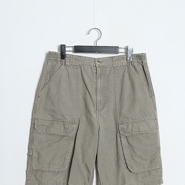 G.T HAWKINS Cargo Shorts (32)