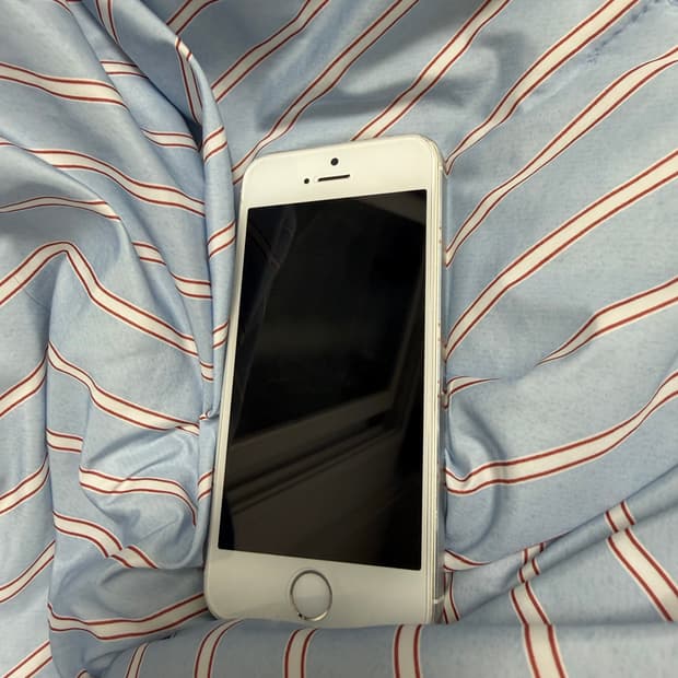 아이폰 5s 화이트 ❄사진꿀템❄️