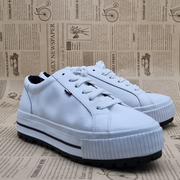 타미힐피거  플랫폼 여성 스니커즈235