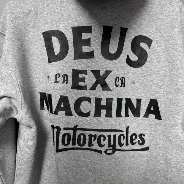 새상품) 데우스 엑스 마키나L 드리프터 후드집업 