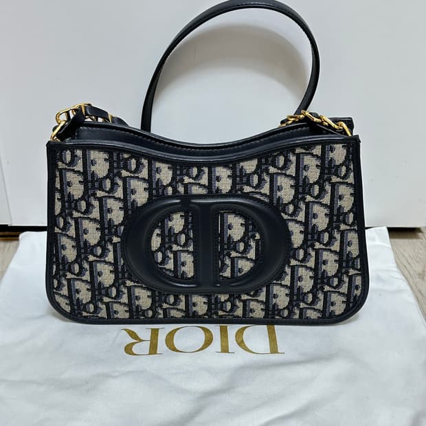 디올 CD 시그니처 호보백