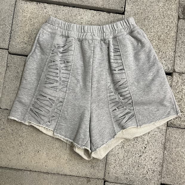 마뗑킴 크레센도 로고 스웻 쇼츠