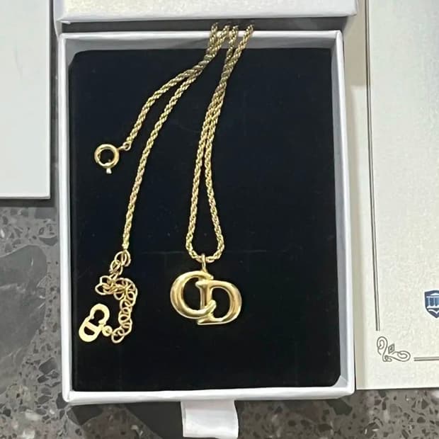 미나츠 빈티지 디올 dior 목걸이 예리 목걸이 (정품)