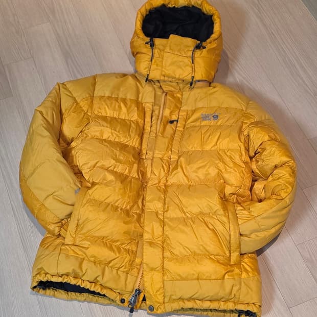 마운틴하드웨어 옐로우 다운 패딩 점퍼