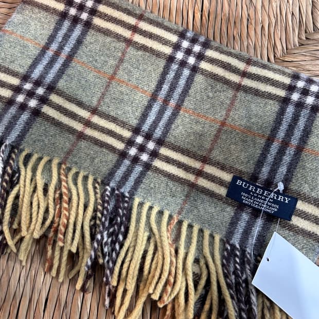 Burberry Nova Check Muffler