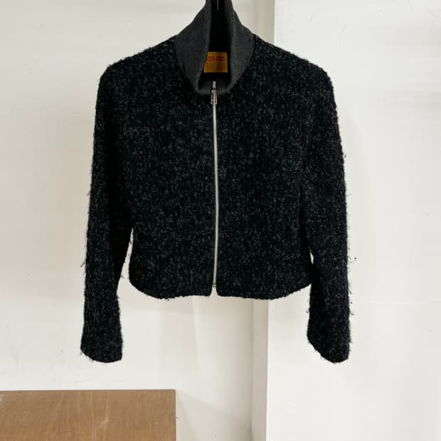 겐조 블랙 부클레 크롭 집업