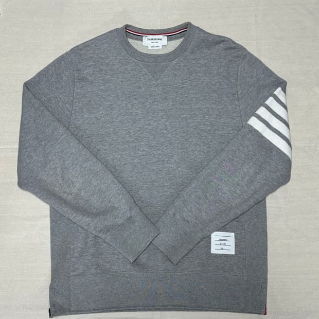 톰브라운 사선완장 맨투맨 [4]