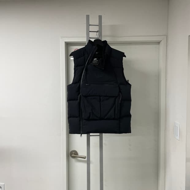 나이키 테크팩 패딩 조끼 S