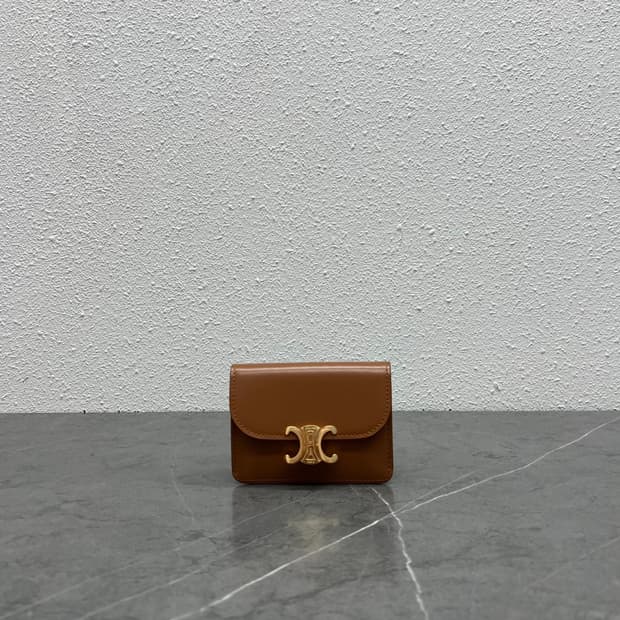 플랩 트리옹프 카드 지갑 - 샤이니 카프스킨(브론즈)
