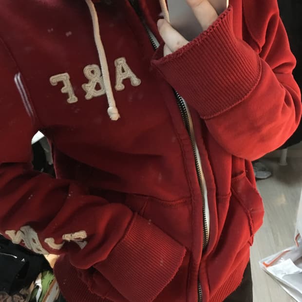 아베크롬비 딥레드 후드집업 판매