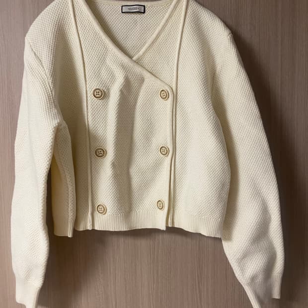 쿠오세 아이보리 니트 가디건