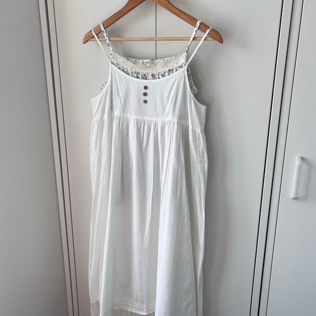 Earth music 얼스뮤직 레이스 레이어드 버튼 원피스