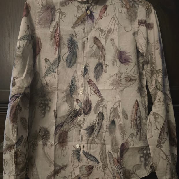 폴 스미스 낚시 프린트 긴팔 셔츠 M사이즈입니다.