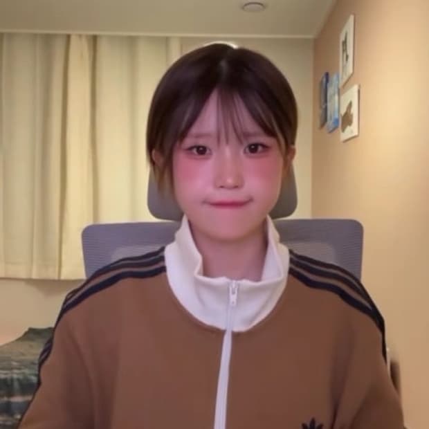 송하영 착용 아이다스 오리지널스 트랙탑 브라운 데저트 L