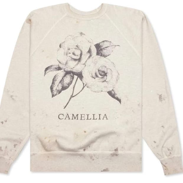 [XL] 세인트미카엘 카멜리아 스웻