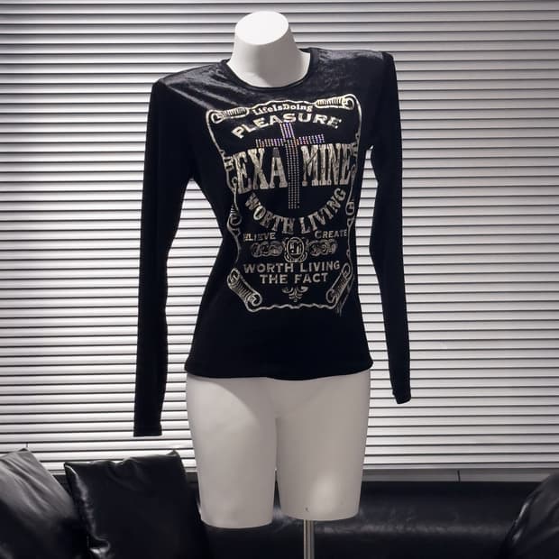 {Place Plan} Cross Velvet Long Sleeve   