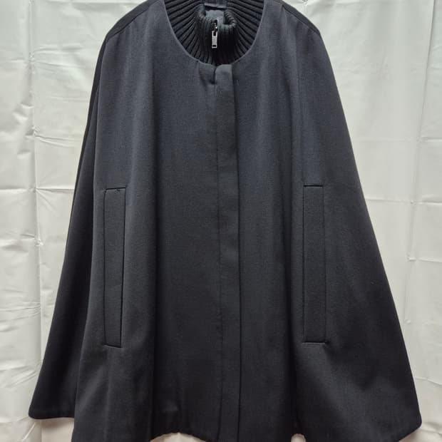 코스 블랙 모직 케이프 코트