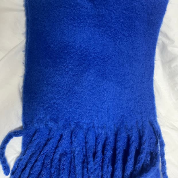 뉴뉴 블루 목도리