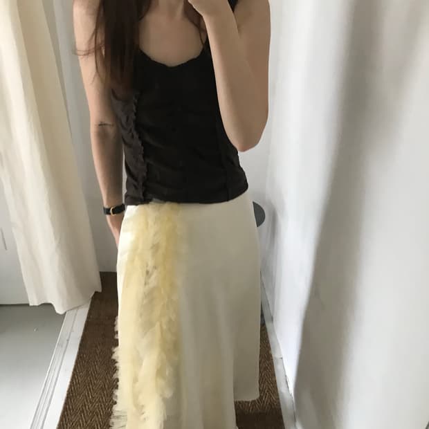 frill satin skirt