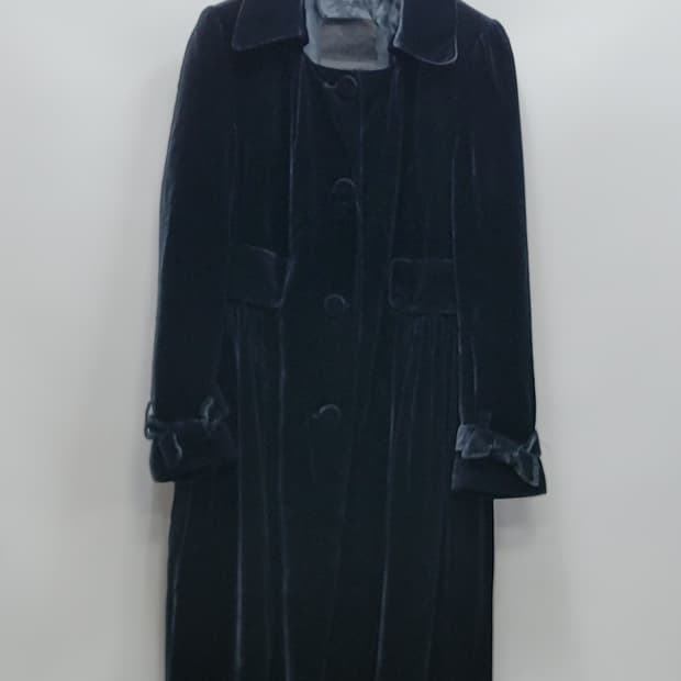 OBZEE 오브제 벨벳 원피스 코트 / 여 85-96-160 블랙네이비
