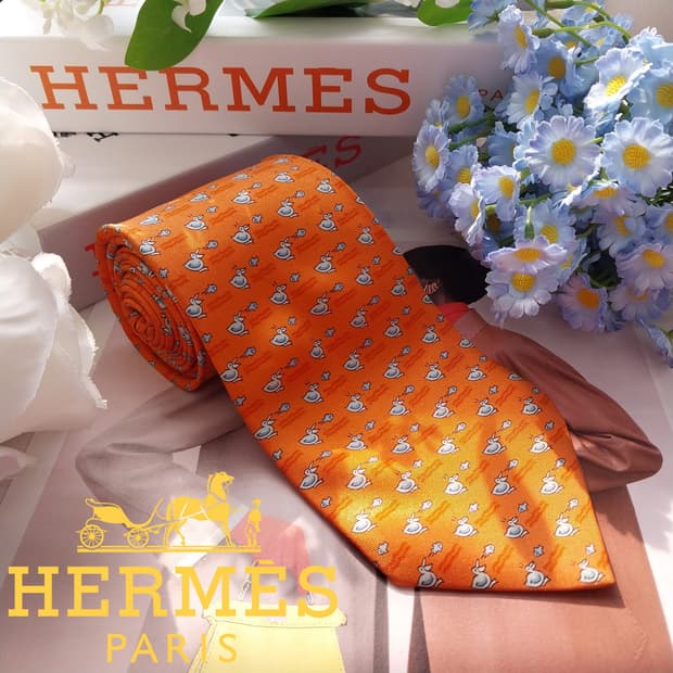 에르메스 실크 펠리칸 모티브 넥타이 9.4cm A등급 K2116
