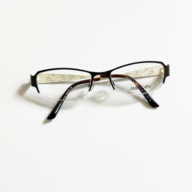 독일제 MARC CAIN 반무테 스퀘어 빈티지 안경