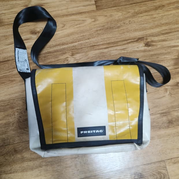 프라이탁 덱스터