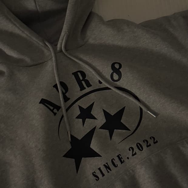 에이프릴에잇 후드티 그레이 M