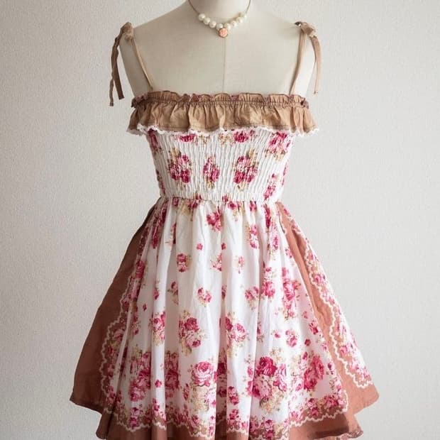 리즈리사 라떼갸루 플로럴 나시 원피스