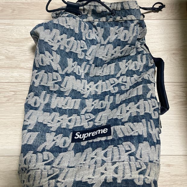 슈프림 페이즐리 백팩