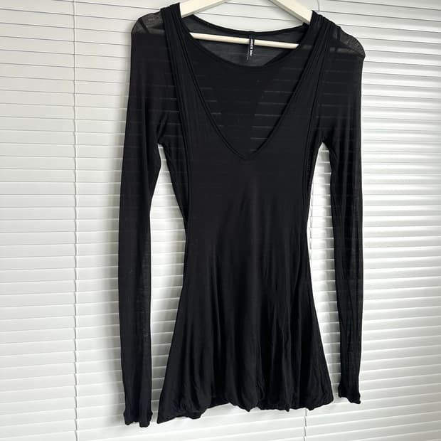 닐바렛 레이어드 세컨스킨 블랙 롱슬리브