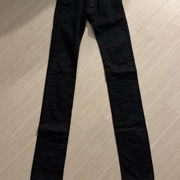 디올 옴므 에디진