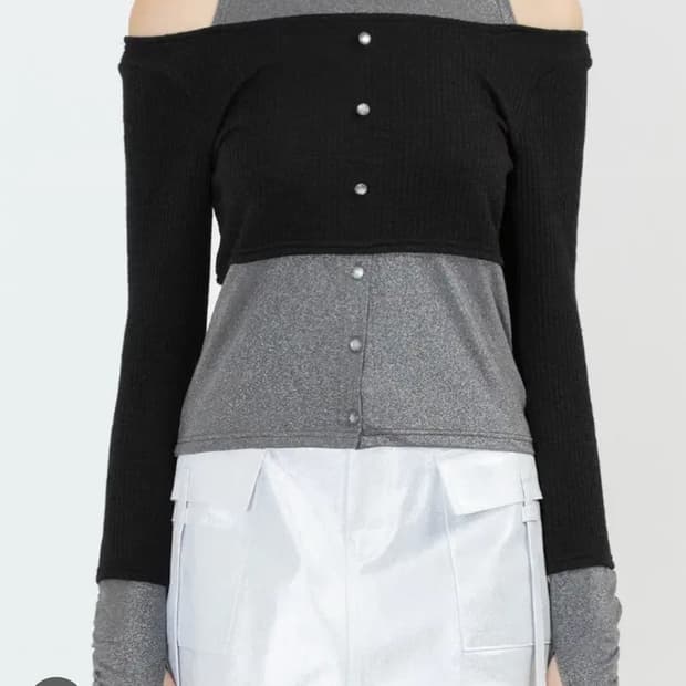 데비어퍼(DEBBY UPPER) 레이어드 펄 숄더 탑 Free