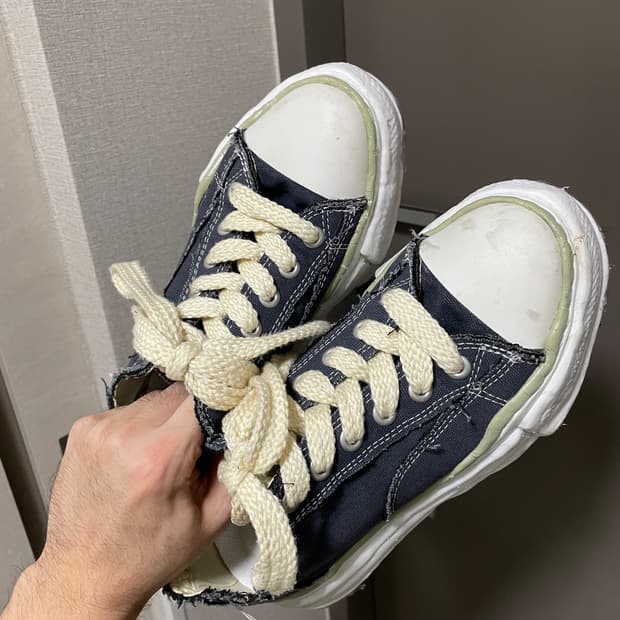 나이젤카본x미하라야스히로 로우 스니커즈 다크 네이비 사이즈 40