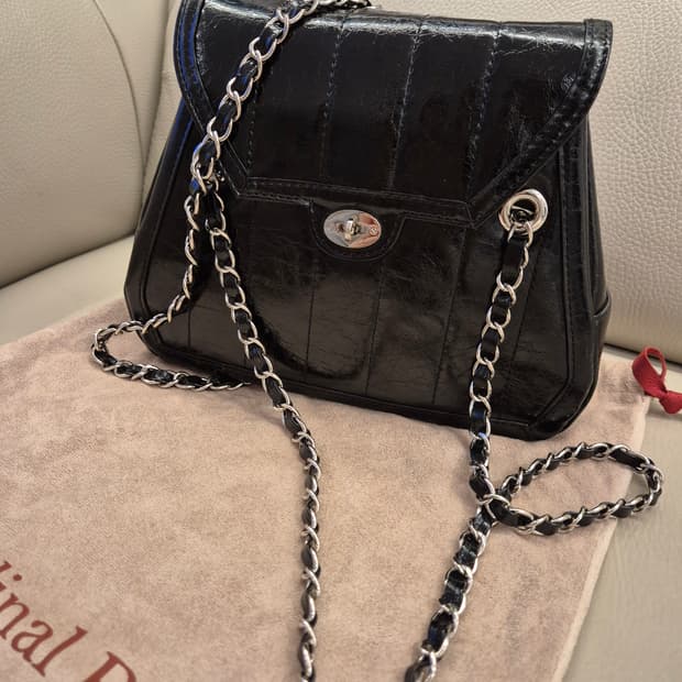 카디널레드 아울로백 블랙