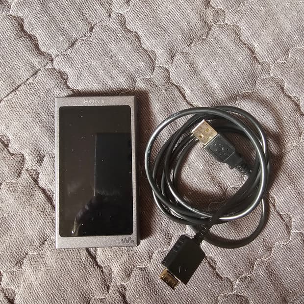 소니 워크맨 NW-A35 회색 + 충전케이블