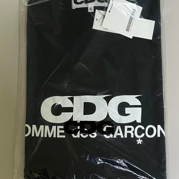 CDG 로고 반팔 블랙 XL XXL