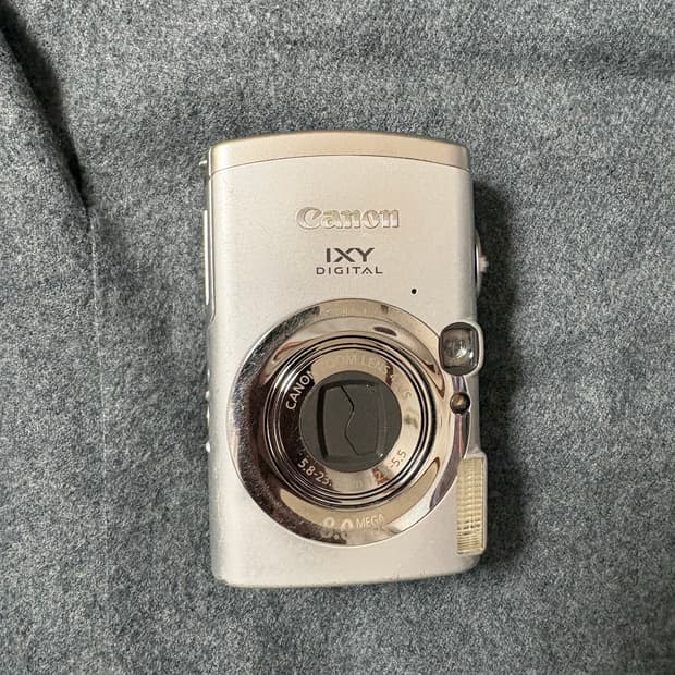Ixy 810is(ixus950is)디카 판매합니다