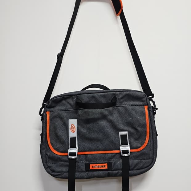 팀벅2 메신저백 블랙/오렌지